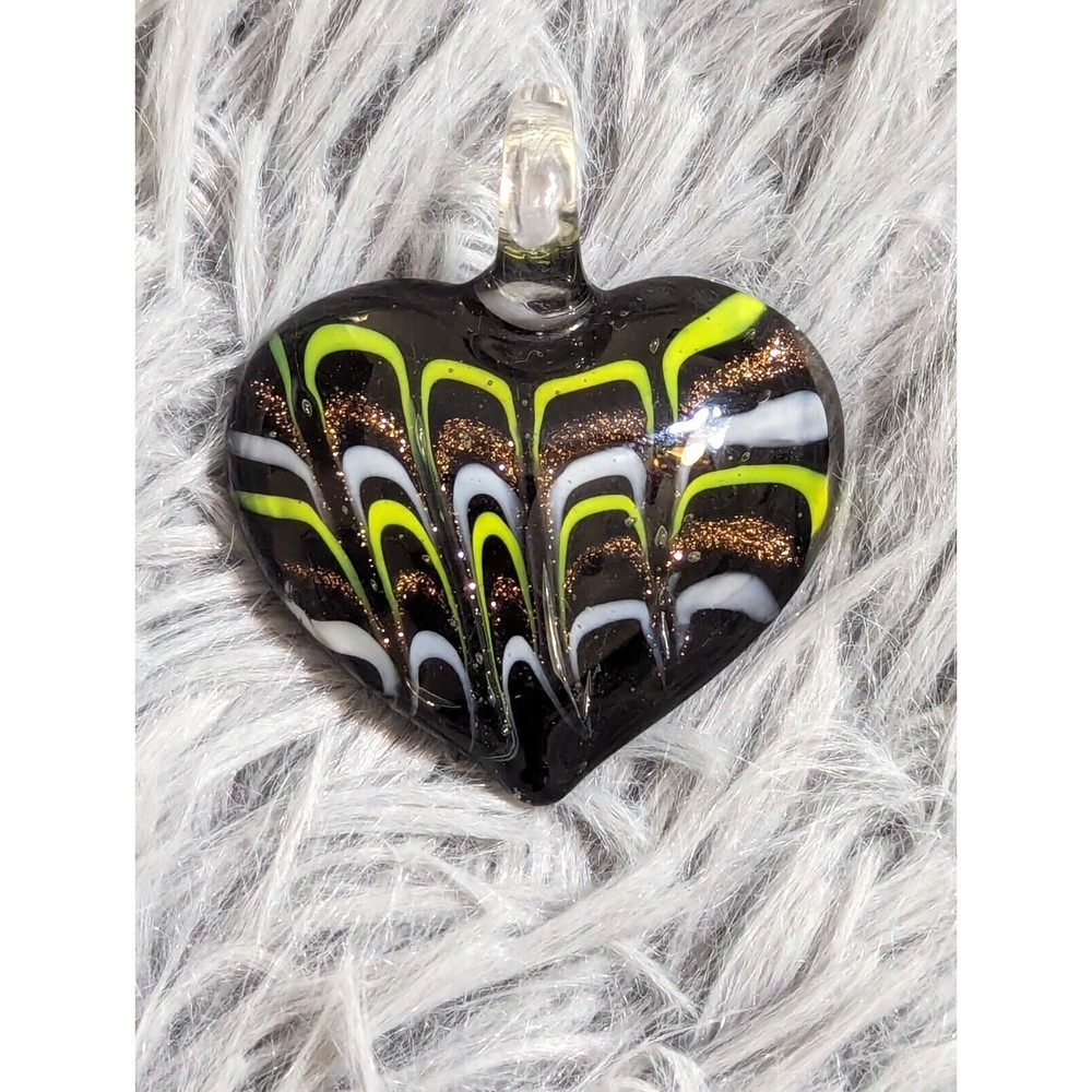 Art Glass Heart Shaped‎ Pendant Choker Black Green Jewelry Artisan Murano Style